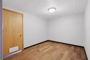 124 W 6th St, New Richmond, WI 54017 - Photo 12