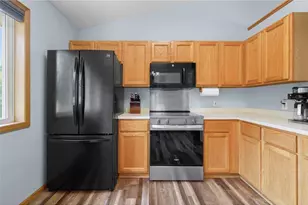735 Laura St, Prescott, WI 54021 - Photo 12
