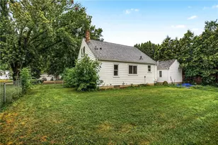 521 E 3rd St, New Richmond, WI 54017 - Photo 30