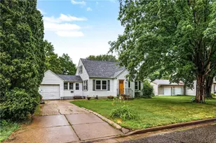 521 E 3rd St, New Richmond, WI 54017 - Photo 2