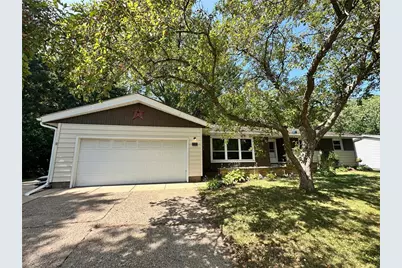 2322 16th Street, Eau Claire, WI 54703 - Photo 2