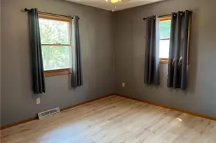 436 Kennedy St, River Falls, WI 54022 - Photo 8