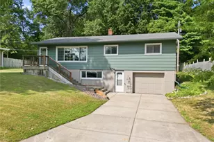 911 16th St, Menomonie, WI 54751 - Photo 40
