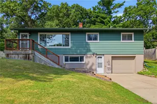 911 16th St, Menomonie, WI 54751 - Photo 2