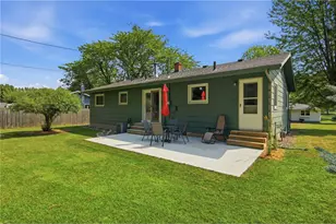 911 16th St, Menomonie, WI 54751 - Photo 34