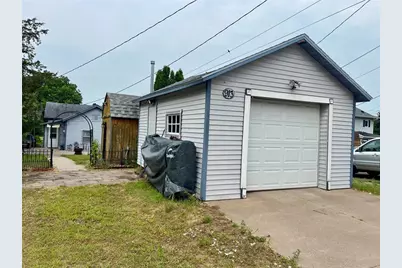 913 Summer Street, Eau Claire, WI 54701 - Photo 6