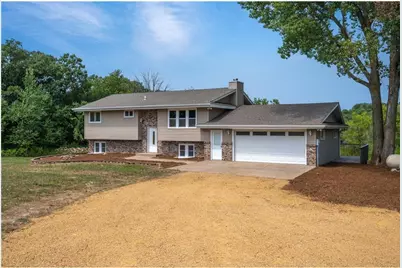 978 70th Avenue, Roberts, WI 54023 - Photo 2