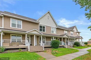 9 Hope Cir, Hudson, WI 54016 - Photo 2
