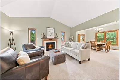 624 Galahad Road, Hudson, WI 54016 - Photo 4