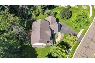 605 Knollwood Dr, Hudson, WI 54016 - Photo 38