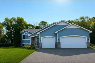 2733 Galway Ct, Hudson, WI 54016 - Photo 1