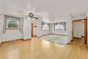 407 W Buckman St, Augusta, WI 54722 - Photo 12