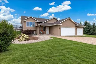 926 189th Ave, New Richmond, WI 54017 - Photo 1