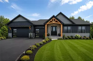 251 Saddle Ridge Ln, Troy Township, WI 54022 - Photo 1