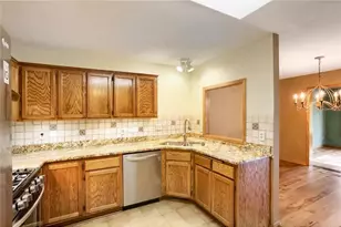 1896 Beebe Rd, Maplewood, MN 55109 - Photo 8