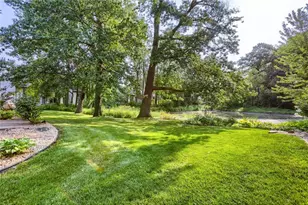 1896 Beebe Rd, Maplewood, MN 55109 - Photo 24