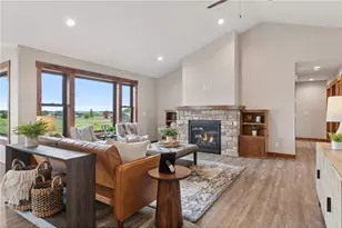 238 Eagle Ridge Dr, Roberts, WI 54023 - Photo 4