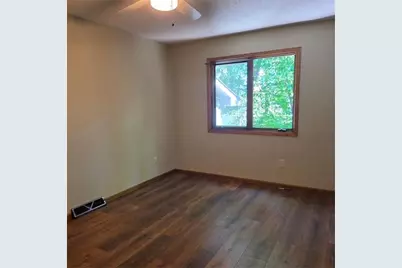 28957 Linden Avenue, Lindstrom, MN 55045 - Photo 10