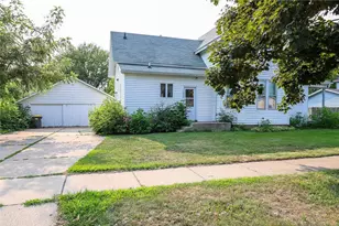 1140 12th Ave, Baldwin, WI 54002 - Photo 2