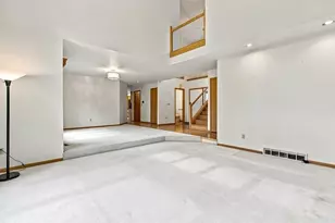 503 Grand View Heights Ct, Menomonie, WI 54751 - Photo 10