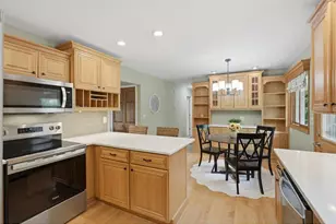 832 Bartosh Ln, River Falls, WI 54022 - Photo 12