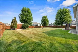 808 Brady Ln, New Richmond, WI 54017 - Photo 4