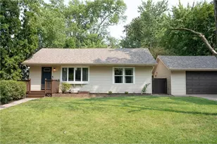 2027 Northwood Dr, North Saint Paul, MN 55109 - Photo 2