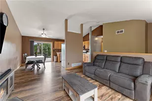 1300 Brookhaven Dr, Hammond, WI 54015 - Photo 6