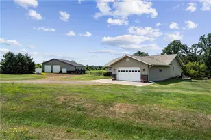 1064 10th St, Barron, WI 54812 - Photo 2