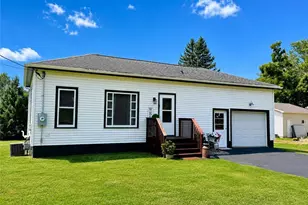 740 1st St, Glenwood City, WI 54013 - Photo 2
