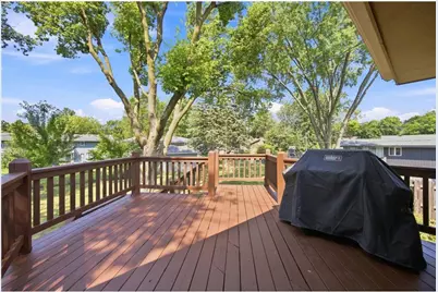 2370 Pleasant View Drive, New Brighton, MN 55112 - Photo 24