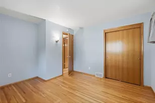 2005 Maple St, Hastings, MN 55033 - Photo 14