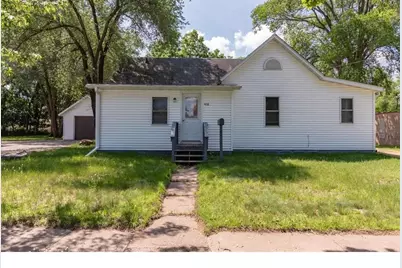 408 18th Avenue, Menomonie, WI 54751 - Photo 6