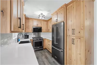 205 W Elm Street, Roberts, WI 54023 - Photo 12
