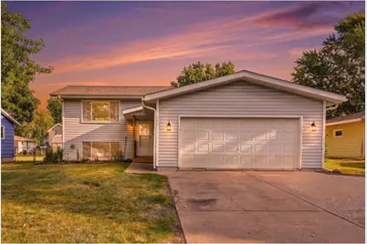 205 W Elm Street, Roberts, WI 54023 - Photo 4