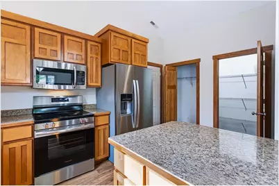 206 W Cemetery Road, River Falls, WI 54022 - Photo 8
