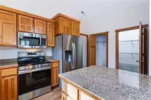 206 W Cemetery Rd, River Falls, WI 54022 - Photo 8