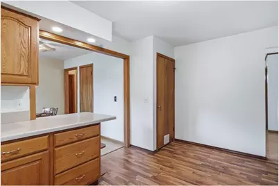 1002 W Spruce Street, Chippewa Falls,  54729 - Photo 8