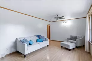 1002 W Spruce St, Chippewa Falls,  54729 - Photo 4