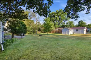 1002 W Spruce St, Chippewa Falls,  54729 - Photo 28