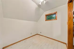 536 E Maple St, River Falls, WI 54022 - Photo 16