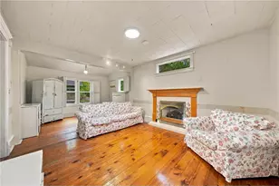 536 E Maple St, River Falls, WI 54022 - Photo 4