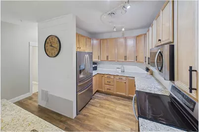 1240 County Road D #3, Maplewood, MN 55109 - Photo 10