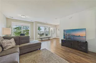 1240 County Road D, Maplewood, MN 55109 - Photo 6