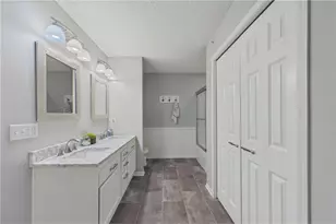 1240 County Road D, Maplewood, MN 55109 - Photo 18