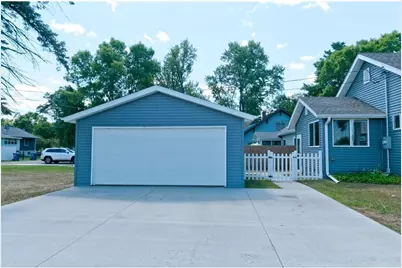 939 Craite Avenue, Rice Lake, WI 54868 - Photo 8