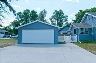 939 Craite Ave, Rice Lake, WI 54868 - Photo 8