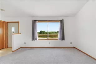 206 County Rd Jj, Kinnickinnic Township, WI 54022 - Photo 22