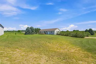 206 County Rd Jj, Kinnickinnic Township, WI 54022 - Photo 38