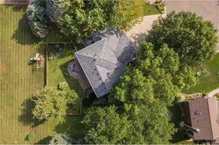 2260 Walnut Creek Dr, Stillwater, MN 55082 - Photo 8